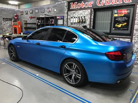 부천랩핑 bmw f10 528i 사틴오션블루 래핑 5시리즈 반무광 블루 전체래핑 / 부천 상이로