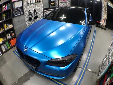 부천랩핑 bmw f10 528i 사틴오션블루 래핑 5시리즈 반무광 블루 전체래핑 / 부천 상이로