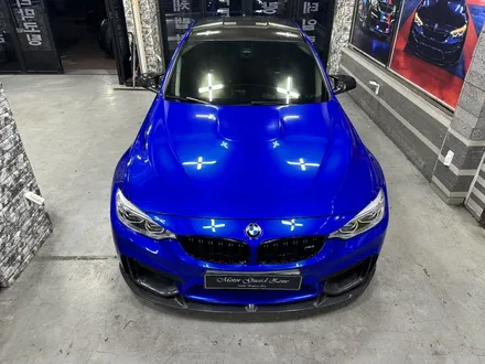 bmw m3 이런 컬러는 어때? 고광택 pet 필름 사파이어 블루 랩핑! / 부천 상이로