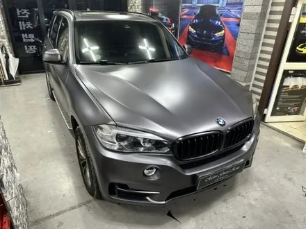 bmw x5 사틴 다크 그레이 전체 랩핑 및 크롬 죽이기 랩핑 완성![모터가드존 본점] / 부천 상이로