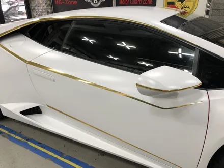 인천 랩핑 슈퍼카 람보르기니 우리칸 교황에디션 전체랩핑 시공으로 완성! / 부천, 광명, 시흥