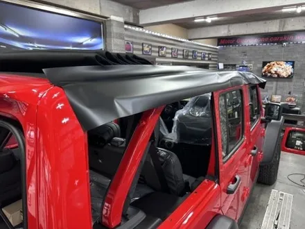 [모터가드존] 인천 신형 jeep 랭글러 루비콘 고광택 매트 블랙 투톤랩핑 으로 랭글러 사하라로 변신 / 부천 상이로