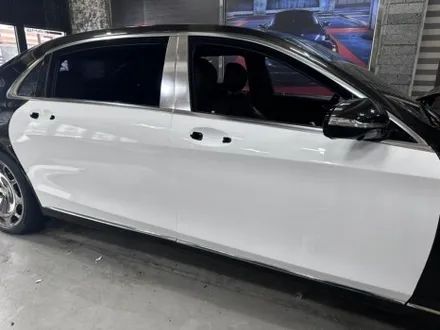 벤츠 마이바흐 s560 흔지 않은 화이트 컬러!전체 랩핑으로 분위기 반전! / 부천 상이로