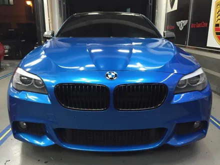 부천 랩핑 에스틸 블루 랩핑+부천전체랩핑+브라이트 블루 메탈릭 랩핑+bmw f10 550d / 부천 상이로
