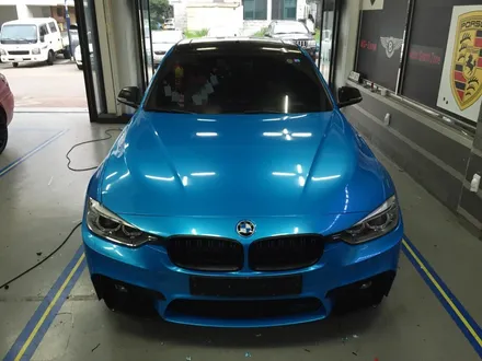 부천 랩핑 bmw 320d f30 바하마 블루 펄 전체랩핑 및 m 퍼포먼스 데칼 랩핑 / 부천 상이로