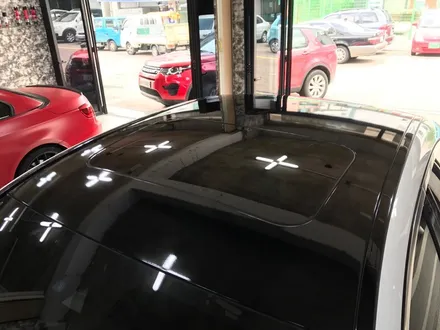 신형 벤츠e300 블랙유광 루프스킨랩핑 부천중동랩핑 / 부천 상이로