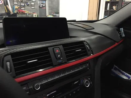[bmw 320d 랩핑]실내우드랩핑+부천실내랩핑+루프스킨랩핑+카본랩핑+디퓨져랩핑 / 부천 상이로