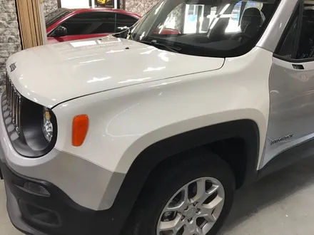 부천랩핑 지프(jeep)레니게이드 4x4 화이트아이보리 전체랩핑 / 부천 상이로
