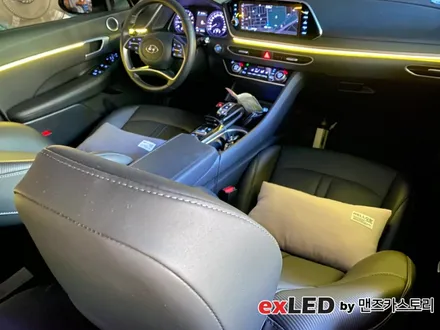 쏘나타 DN8 엠비언트 라이트 시공으로 순정 엠비언트보다 더 다채로운 실내 분위기 연출해보세요! / 안산,시흥,화성