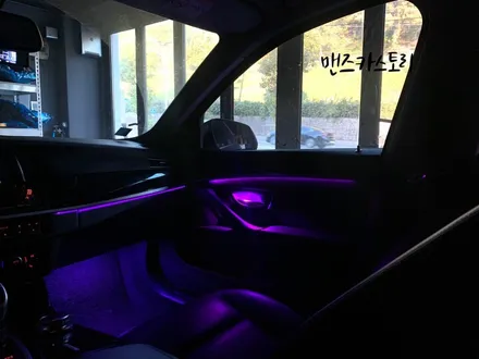 BMW 5시리즈 528i F10 순정엠비언트 광량업그레이드 로 실내 분위기를 180도 바꿀 수 있다?? MCS 본점 맨즈카스토리 / 안산,시흥,화성