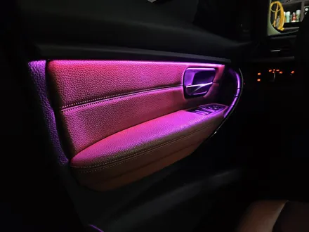 bmw 320d 엠비언트 라이트 낮은 순정 광량 업그레이드 [안산 맨즈카스토리] / 안산,시흥,화성