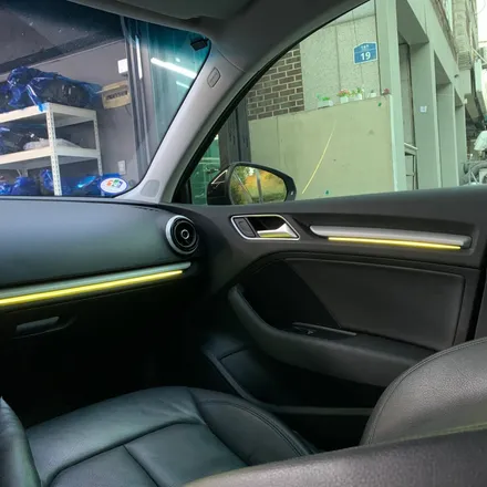 아우디 A3 엠비언트 라이트 시공으로 순정 엠비언트 없는 설움 날려보세요! / 안산,시흥,화성