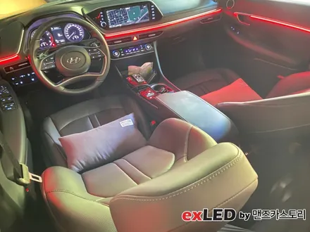 쏘나타 DN8 엠비언트 라이트 시공으로 순정 엠비언트보다 더 다채로운 실내 분위기 연출해보세요! / 안산,시흥,화성