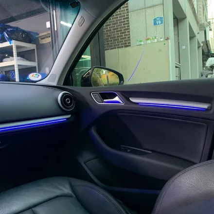 아우디 A3 엠비언트 라이트 시공으로 순정 엠비언트 없는 설움 날려보세요! / 안산,시흥,화성