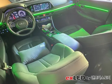 쏘나타 DN8 엠비언트 라이트 시공으로 순정 엠비언트보다 더 다채로운 실내 분위기 연출해보세요! / 안산,시흥,화성