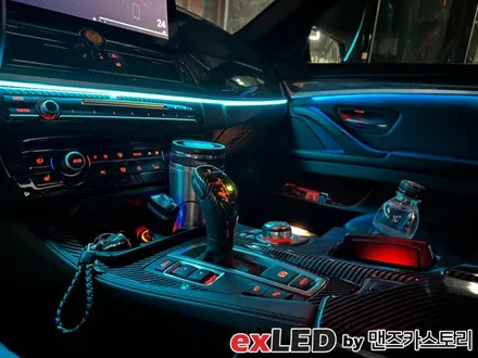BMW 5시리즈 비노출 엠비언트 라이트 시공으로 화려한 색감의 실내분위기 연출이 가능하십니다!! / 안산,시흥,화성