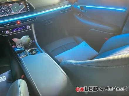 쏘나타 DN8 엠비언트 라이트 시공으로 순정 엠비언트보다 더 다채로운 실내 분위기 연출해보세요! / 안산,시흥,화성