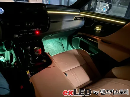 렉서스 ES300H 순정 엠비언트 광량업 시공으로 다채로운 색감의 실내 분위기 연출해보세요! / 안산,시흥,화성