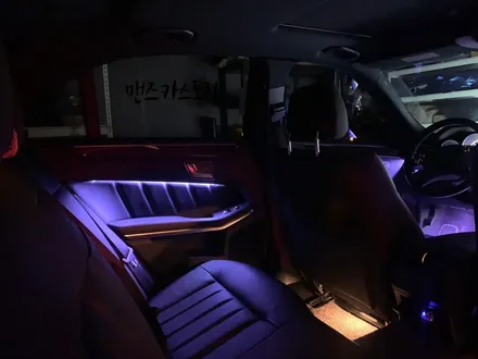 벤츠E300순정엠비언트광량업그레이드 로 실내의 은은함은 한 층 더 업그레이드가 가능하다?? / 안산,시흥,화성