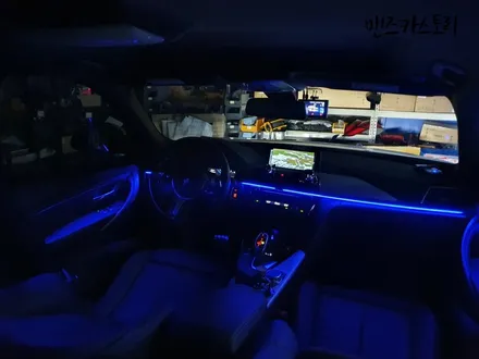BMW 320D 3시리즈 F30 매립형 엠비언트 실내 무드등 느낌있는 실내로 만들다?? / 안산,시흥,화성