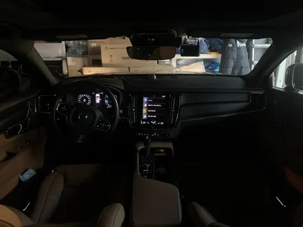 볼보 V90 엠비언트 MCS 본점 맨즈카스토리 / 안산,시흥,화성