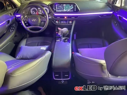 쏘나타 DN8 엠비언트 라이트 시공으로 순정 엠비언트보다 더 다채로운 실내 분위기 연출해보세요! / 안산,시흥,화성