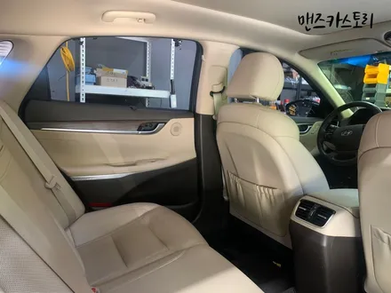 그랜저 IG 매립형 엠비언트 실내 무드등으로 은은한 분위기의 실내로?? / 안산,시흥,화성