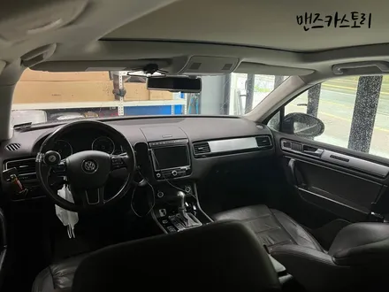 [ 투아렉 엠비언트 매립형 ] 어두운 투아렉 차량 분위기가 은은한 분위기로?? / 안산,시흥,화성