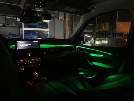 BMWX6엠비언트광량업그레이드 로 순정보다 3배 더 은은해진 실내를 느낄 수 있다?? / 안산,시흥,화성