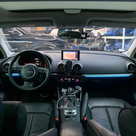 아우디 A3 엠비언트 라이트 시공으로 순정 엠비언트 없는 설움 날려보세요! / 안산,시흥,화성