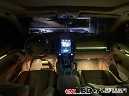 포르쉐 카이엔 엠비언트 라이트 시공으로 세련된 외관 못지 않은 실내 분위기 꾸며보세요! / 안산,시흥,화성