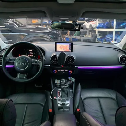 아우디 A3 엠비언트 라이트 시공으로 순정 엠비언트 없는 설움 날려보세요! / 안산,시흥,화성