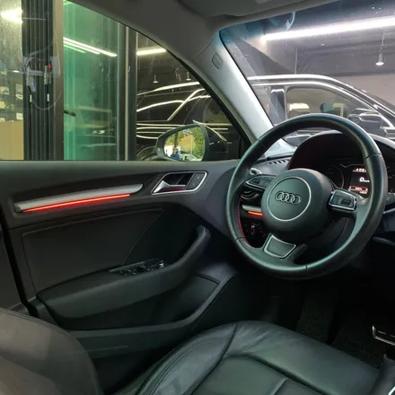 아우디 A3 엠비언트 라이트 시공으로 순정 엠비언트 없는 설움 날려보세요! / 안산,시흥,화성