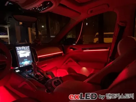 포르쉐 카이엔 엠비언트 라이트 시공으로 세련된 외관 못지 않은 실내 분위기 꾸며보세요! / 안산,시흥,화성