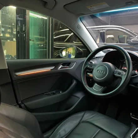 아우디 A3 엠비언트 라이트 시공으로 순정 엠비언트 없는 설움 날려보세요! / 안산,시흥,화성