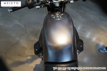 바이크 MOTO GUZZI V7II 포인트 랩핑 / 성남시 중원구 여수동