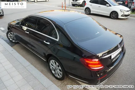 신차 벤츠E300 랩핑 화이트에서 고급스러운 블랙으로 / 성남시 중원구 여수동