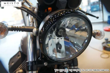 바이크 MOTO GUZZI V7II 포인트 랩핑 / 성남시 중원구 여수동