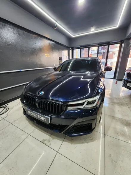 강북구 수유동 랩핑 크롬죽이기 외형복원 판금도색 전문점에서 BMW 5시리즈 크롬죽이기하기! / 강북구 수유동