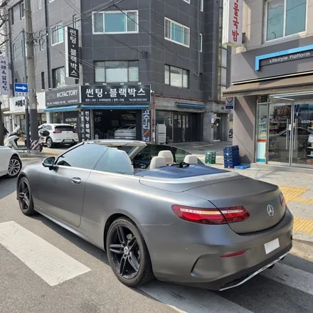 강북구수유외형복원덴트도색랩핑썬팅 전문점 엠씨팩토리에서 벤츠E클래스카브리올레 복원수리전체랩핑완료! / 강북구 수유동