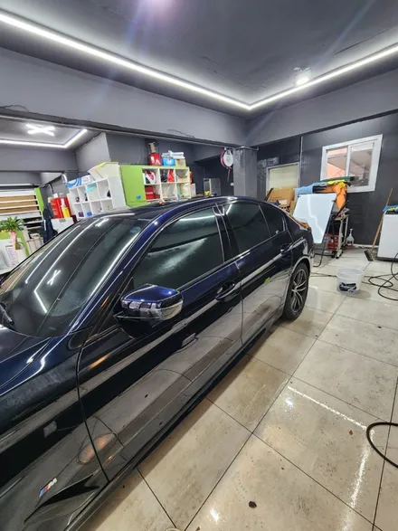 강북구 수유동 랩핑 크롬죽이기 외형복원 판금도색 전문점에서 BMW 5시리즈 크롬죽이기하기! / 강북구 수유동