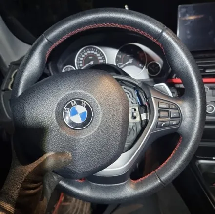 BMW 320d 카본M핸들+15인치 (무료코딩 + 패키지가) / 전남 여수