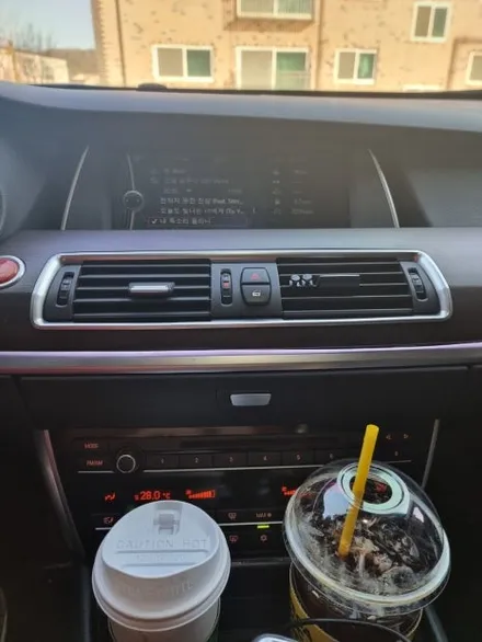 인천 BMW F07 5GT M핸들 + 15인치 안드로이드올인원 (2종패키지) 시공 미스터커스텀 / 전남 여수