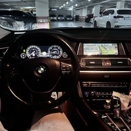 부산 울산 양산 BMW f07 5gt m핸들 15인치안드로이드올인원 시공 미스터커스텀 / 전남 여수
