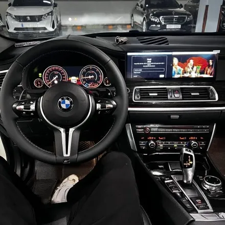 [광양/순천/창원] BMW F07 5GT M핸들 15인치 안드로이드올인원 2종패키지 시공 - 미스터커스텀 / 부산 해운대