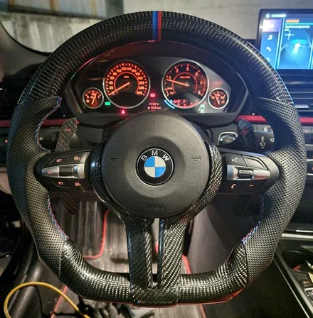 BMW 320d 카본M핸들+15인치 (무료코딩 + 패키지가) / 전남 여수