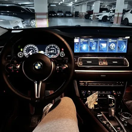 부산 울산 양산 BMW f07 5gt m핸들 15인치안드로이드올인원 시공 미스터커스텀 / 전남 여수