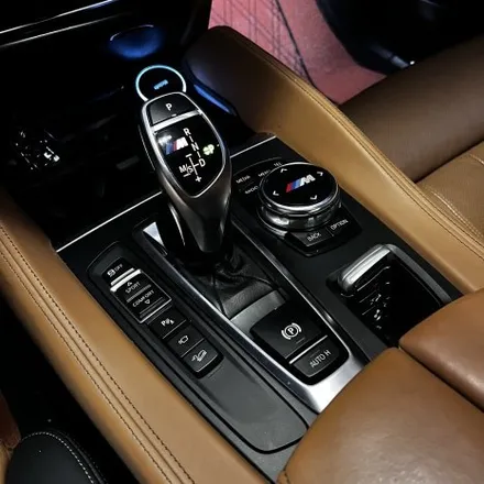 대구 김해 부산 BMW F16 X6 신형계기판 원격시동 15인치안드로이드올인원 크리스탈기어봉 시공 미스터커스텀 / 전남 여수