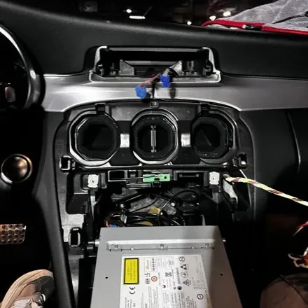 대구 부산 김해 벤츠 c200 카브리올레 AMG핸들 12.3인치 안드로이드올인원 시공 미스터커스텀 / 부산 해운대