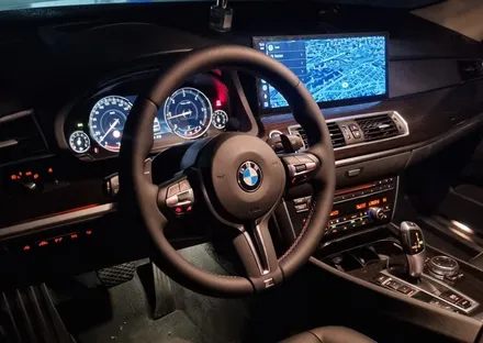 부산 대구 BMW F07 5GT M핸들 15인치 안드로이드올인원 시공 미스터커스텀 / 전남 여수
